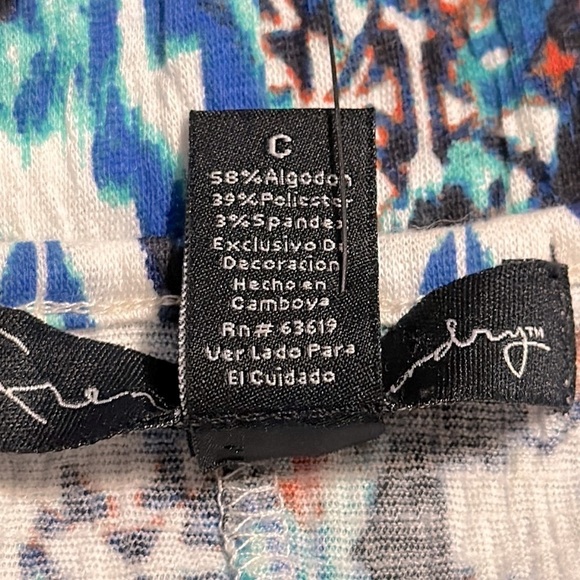 French Laundry crochet hem top attached necklace NWT‎ small - Picture 11 of 12